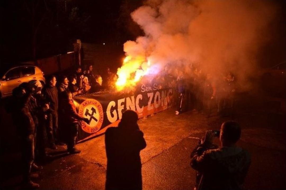Taraftardan Zonguldakspor&rsquo;a Moral Ziyareti