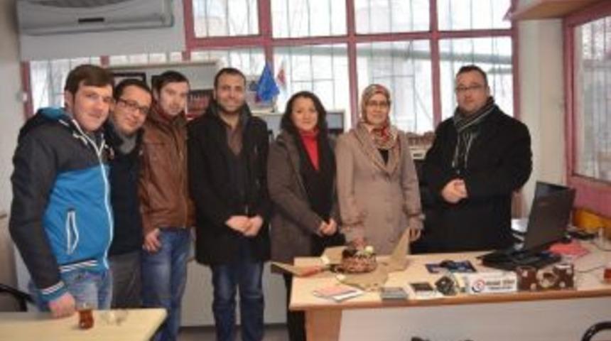 Ak Parti&rsquo;den İha Kula Muhabirine Ziyaret