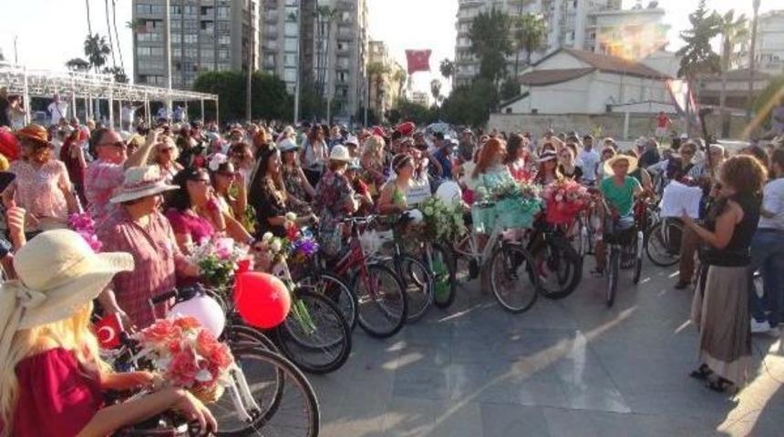 Mersin'de 's&uuml;sl&uuml; Kadınlar Bisiklet Turu'