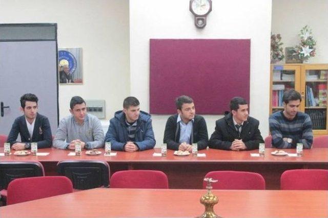 Erzincan’da Gençlik Projesine Katılan Öğrencilere Almanya’da Eğitim Semineri Verildi