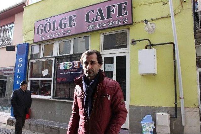 Edirne’de Büfeden Sigara Hırsızlığı Güvenlik Kamerasına Takıldı