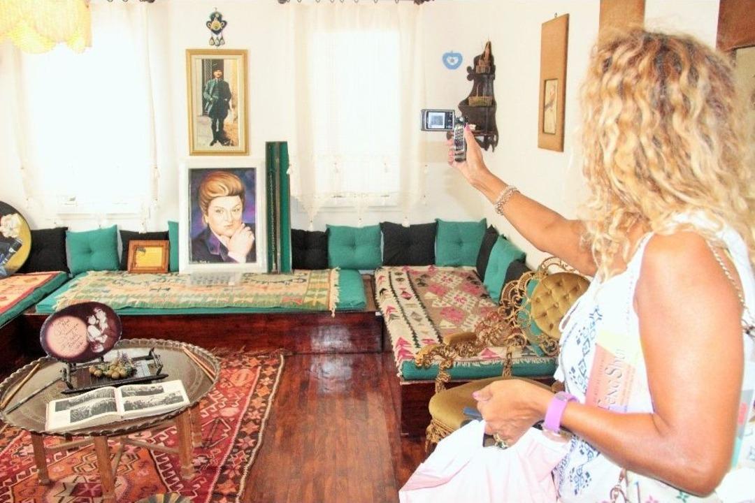 Zeki M&uuml;ren Konserinde İzdiham