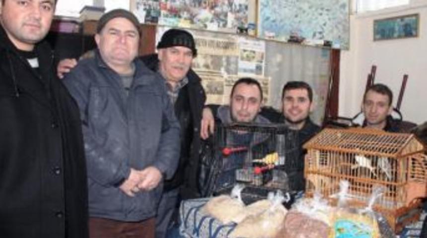 Yem Fiyatları Artınca, Kuşları Satışa &Ccedil;ıkardılar