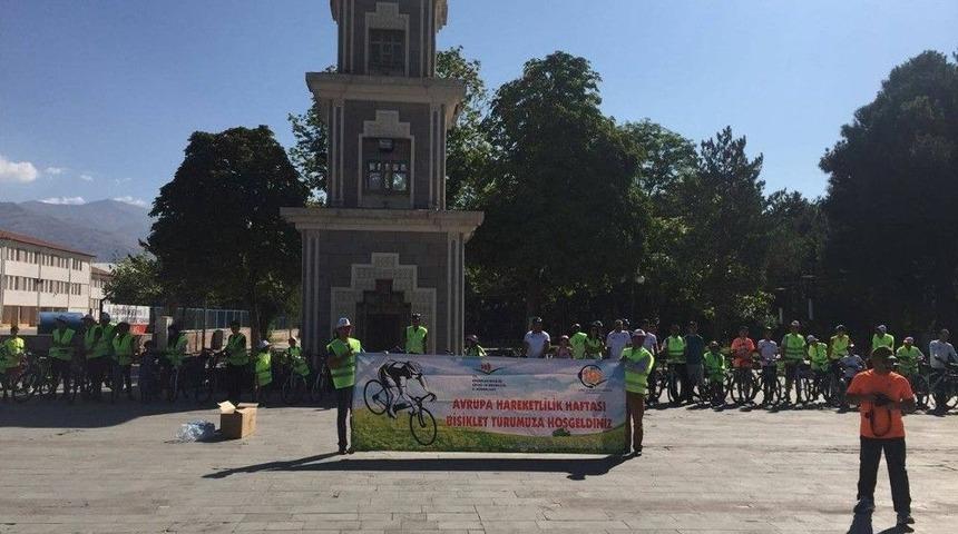 Bisikletseverler Otomobilsiz Yaşam G&uuml;n&uuml;nde Pedal &Ccedil;evirdi