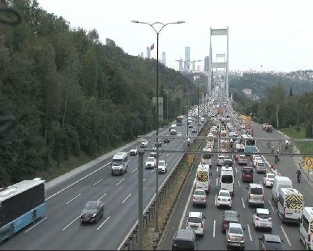 Köprüdeki Çalışma Trafiği Felç Etti (2)