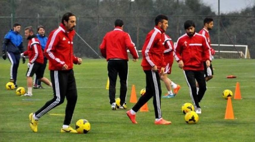 Sivasspor'da Ikinci Yarı Hazırlıkları Başladı