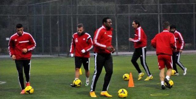 Sivasspor'da Ikinci Yarı Hazırlıkları Başladı