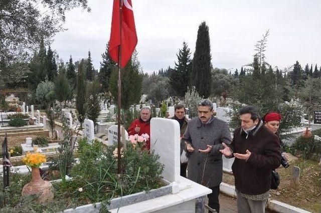 Başkan Alıcık, Vefat Eden Gazetecileri Unutmadı