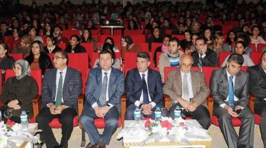 Kum Sanatı Gösterisi Beğeniyle İzlendi