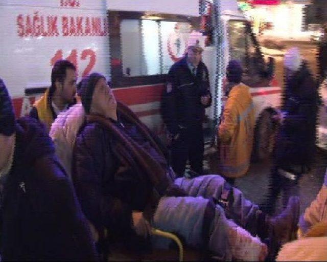 Yolcu Minib&uuml;s&uuml;nde Rastgele Ateş A&ccedil;tı: 2 Yaralı 1