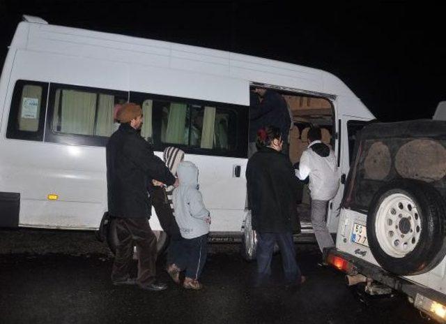 Kar Görmek Için Çıktıkları Yaylada Mahsur Kalan 200 Kişi Kurtarıldı