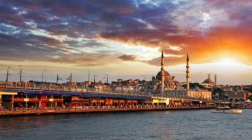 İstanbul&rsquo;a 7 Milyon Yabancı Turist Geldi