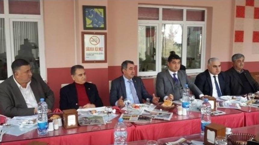 Gazeteciler G&uuml;n&uuml;&rsquo;nde Ceyhan Konuşuldu