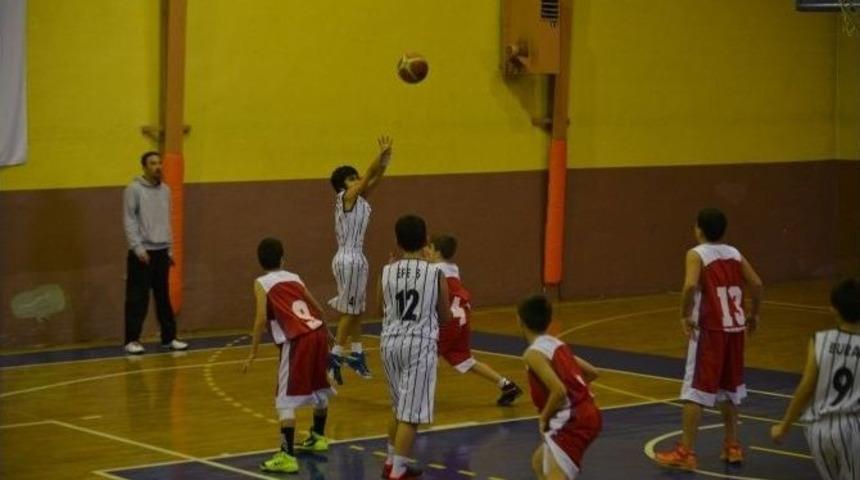 Minikler Şov Yaptı