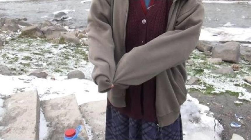 Kars &Ccedil;ayı Da Buz Tuttu