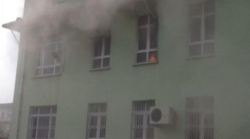 Okulda Yangın Paniği