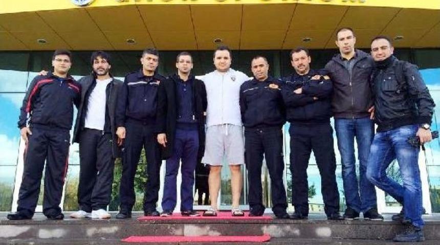 &Uuml;NİVERSİTEDE İTFAİYE ERLERİNE Y&Uuml;ZME EĞİTİMİ