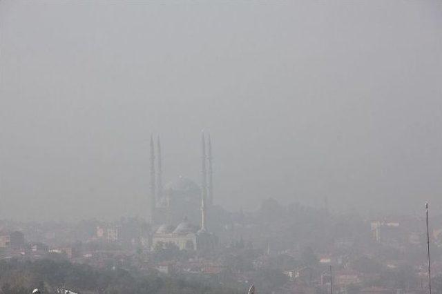 Edirne’de Göz Gözü Görmüyor