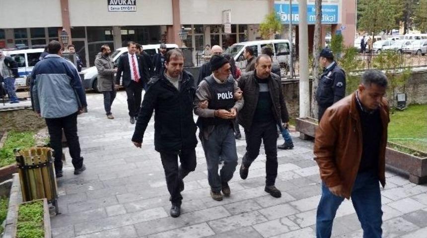 Baba Ve Oğul Jandarmaya Teslim Oldu