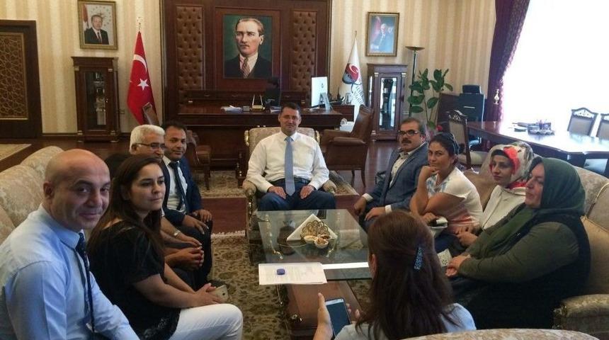 Mehmet Emin Erko&ccedil;: &ldquo;projeler &Uuml;retiyoruz&rdquo;