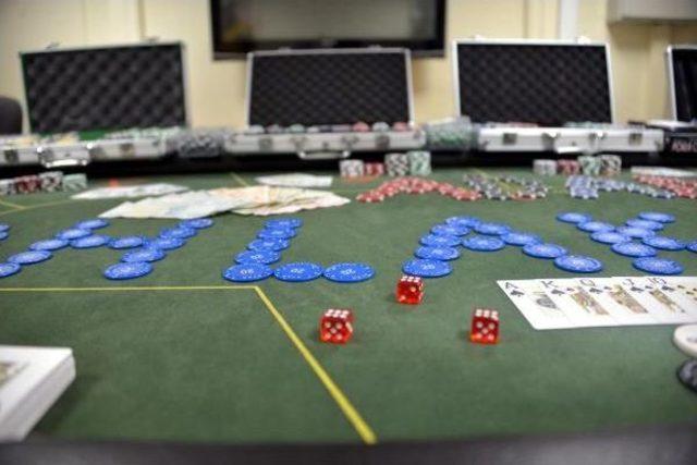 Adana da Satran&ccedil; Ve Iskambil Derneğine Kumar Baskını 2