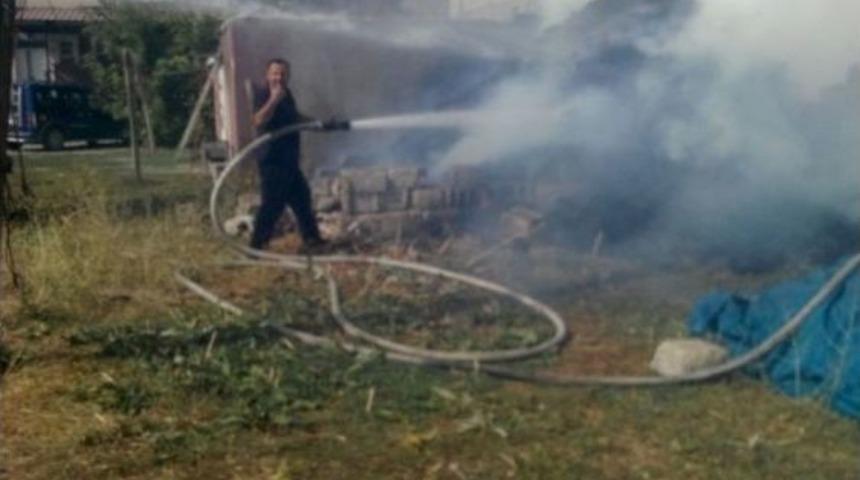 Ağrı&rsquo;da &Ccedil;ıkan Yangında Ev Kullanılamaz Hale Geldi