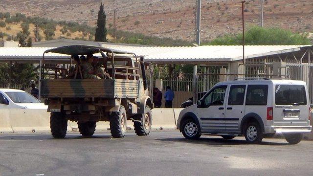 Cilveg&ouml;z&uuml; Sınır Kapısı Sakin Bir G&uuml;n Yaşıyor 2