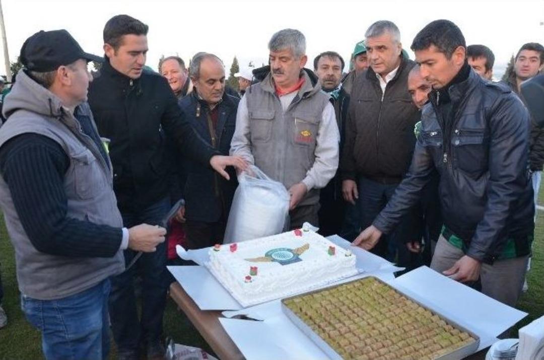 Akhisar Mermerciler Kooperatifinden &Uuml;yelerine 200 Passolig