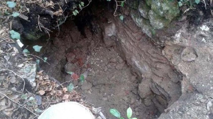 KA&Ccedil;AK DEFİNE KAZISINA 8 G&Ouml;ZALTI