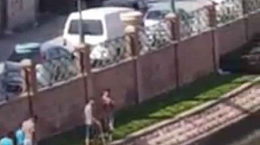 Porsuk &Ccedil;ayı&rsquo;na D&uuml;şen Sahipsiz Atı Vatandaşlar Kurtardı