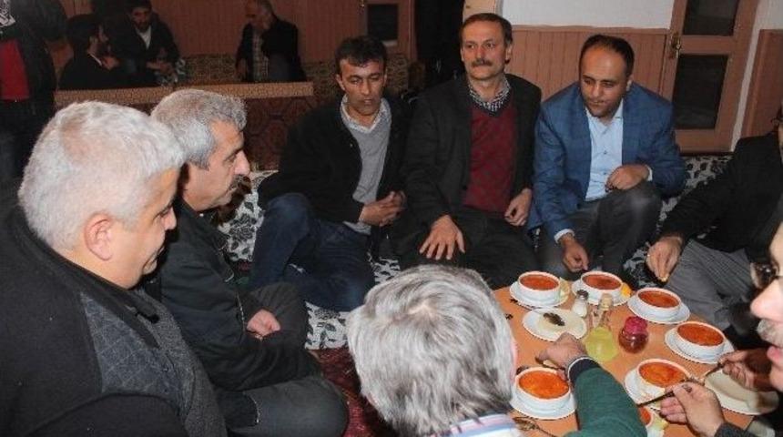 Başkan &Ouml;zaltun &Ccedil;alışan Gazetecilerle Bir Araya Geldi