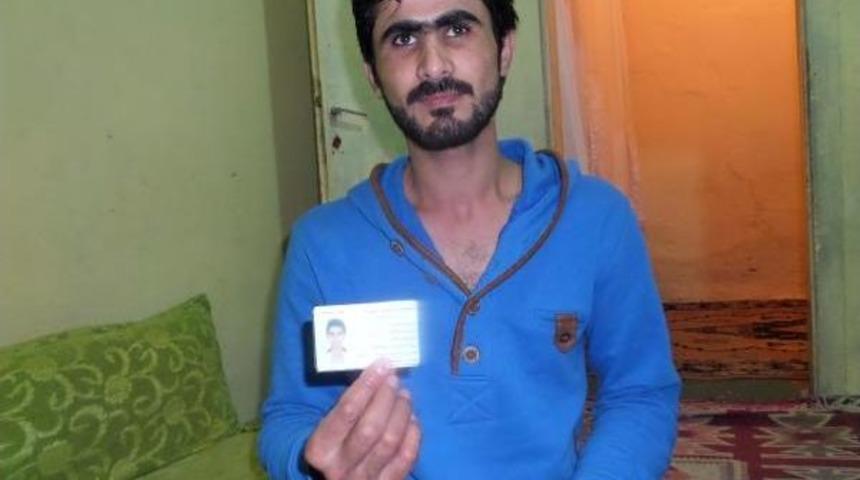 SURİYELİ AVUKAT, BATMAN'DA MERMER AT&Ouml;LYESİNDE &Ccedil;ALIŞIYOR