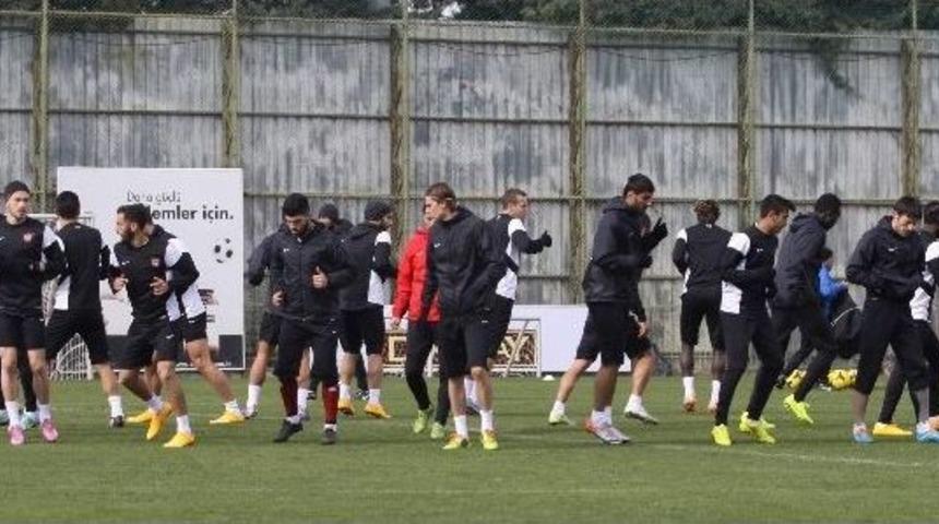 Gaziantepspor, Galatasaray Ma&ccedil;ına Eksik Oyuncularla Hazırlanıyor