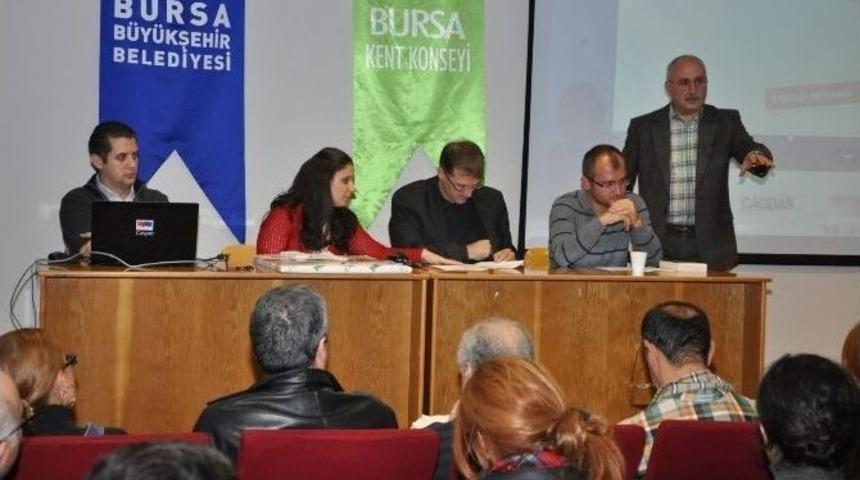 Bursafotofest&rsquo;e Destek Olacak G&ouml;n&uuml;ll&uuml;ler G&ouml;rev Dağılımı Yaptı