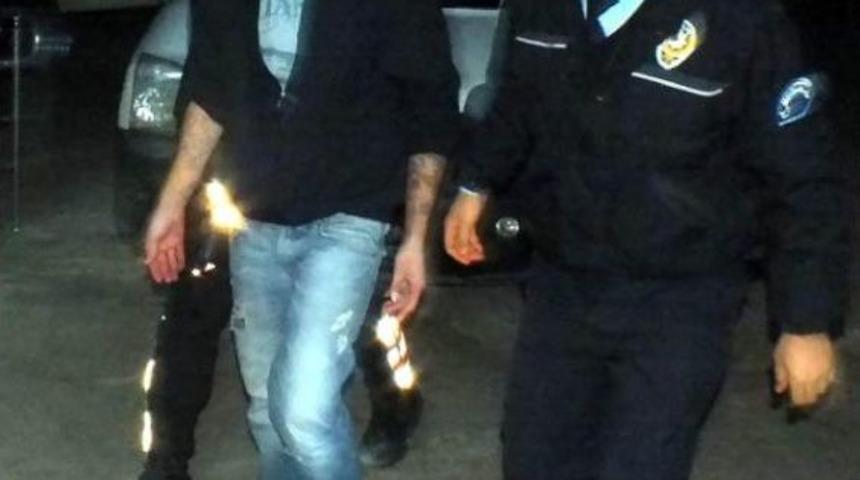 PARA VERMEYEN TEYZESİNİN OTOMOBİLİNİ YAKTI İDDİASI