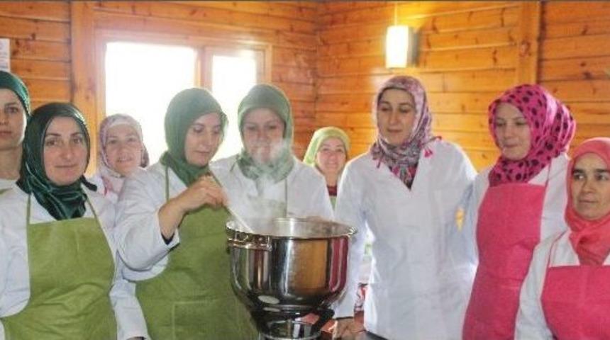 Tekkek&ouml;y&rsquo;de Aş&ccedil;ı Yardımcılığı Kursu