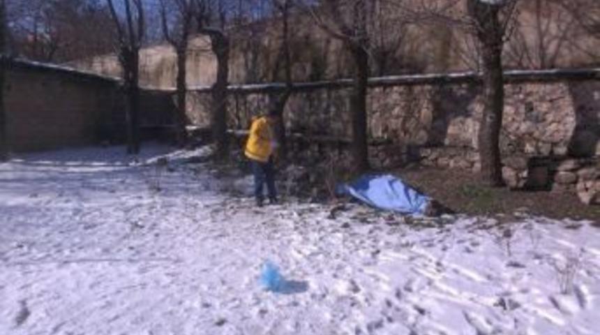 Ergani&rsquo;de 1 Kişi Pompalı T&uuml;fekle İntihar Etti