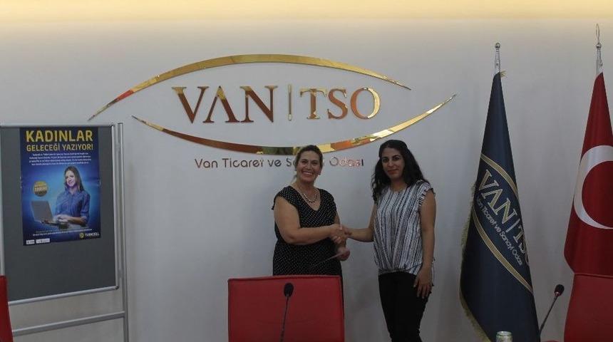 Van&rsquo;da &lsquo;geleceği Yazan Kadınlar&rsquo; Projesi