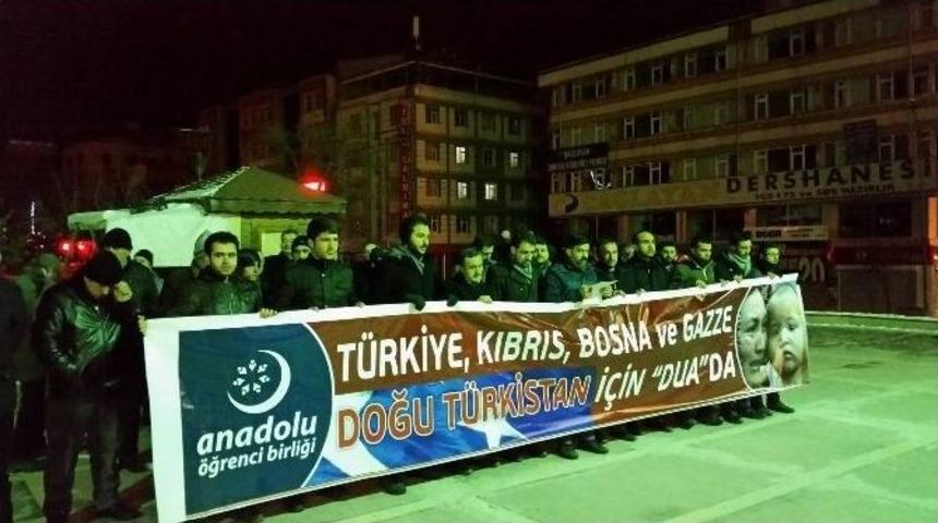 Van&rsquo;dan Doğu T&uuml;rkistan Halkı İ&ccedil;in Dua