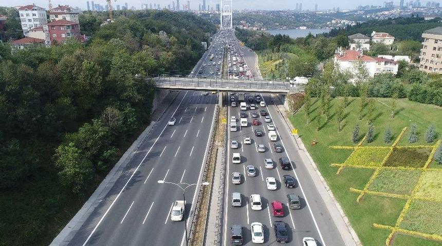Fsm K&ouml;pr&uuml;s&uuml;&rsquo;nde Oluşan Trafik Yoğunluğu Havadan G&ouml;r&uuml;nt&uuml;lendi