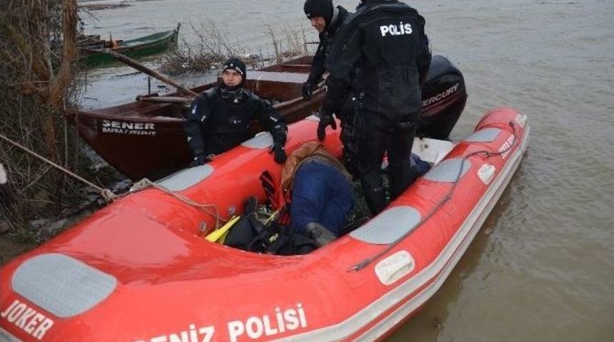 Bafra&rsquo;daki Tekne Faciası: 3 &Ouml;l&uuml;, 4 Kayıp