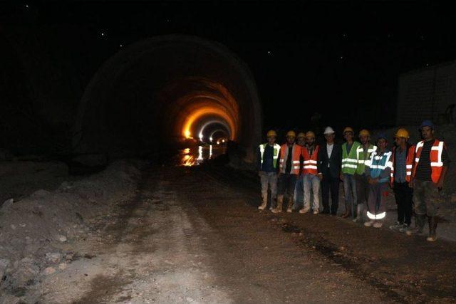 Demirkapı Tünelinin İki Uçunda 8-10 Derecelik Sıcaklık Farkı