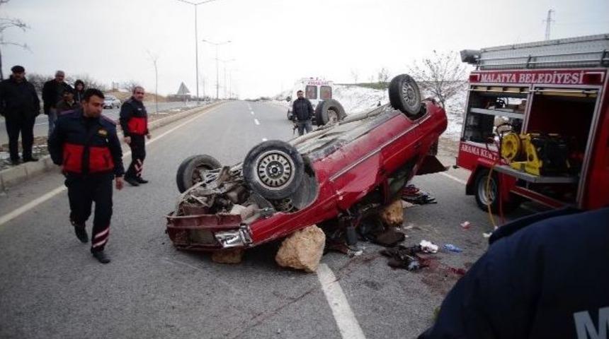 Hurdaya D&ouml;nen Otomobilden G&uuml;&ccedil;l&uuml;kle &Ccedil;ıkarıldı