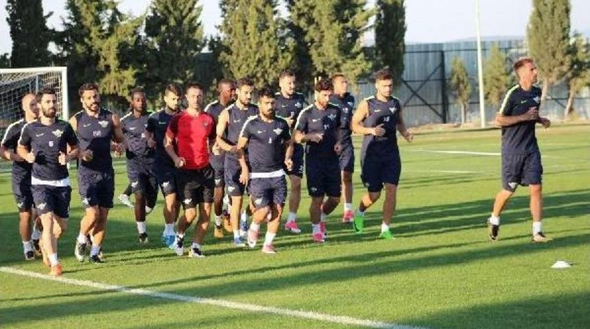 Akhisarspor, I&ccedil; Sahada Fenerbah&ccedil;e Karşısında 4'te 4 Peşinde