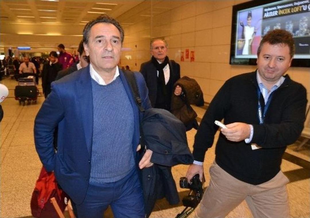 Galatasaray&rsquo;a Tepkili Karşılama