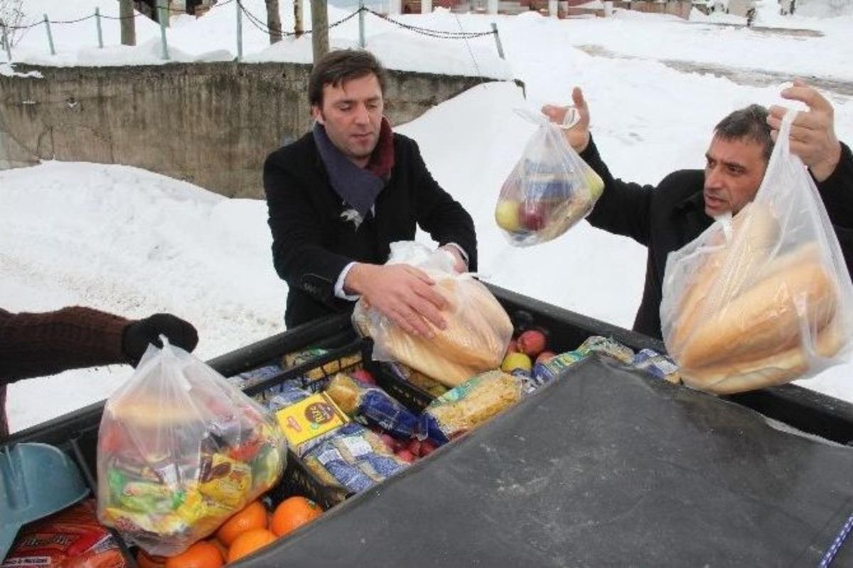 Kar Mahsurlarına Gıda Yardımı