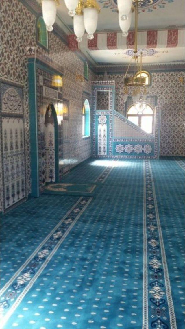 Caminin İç Duvarlarına Çini Süsleme 2