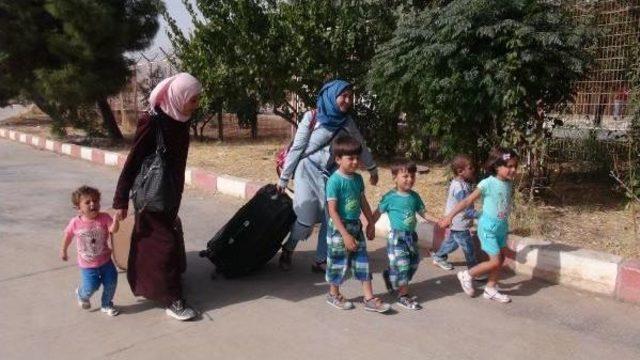 Bayram Için Ülkelerine Giden Suriyeliler'den 34 Bin 690'ı Döndü