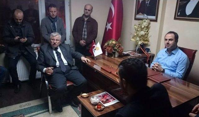 Ak Parti Tekirdağ Milletvekili Akbulut, Saray İl&ccedil;e Y&ouml;netimini Ziyaret Etti 1