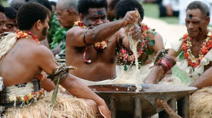 Fiji'de Kava Seremonisi